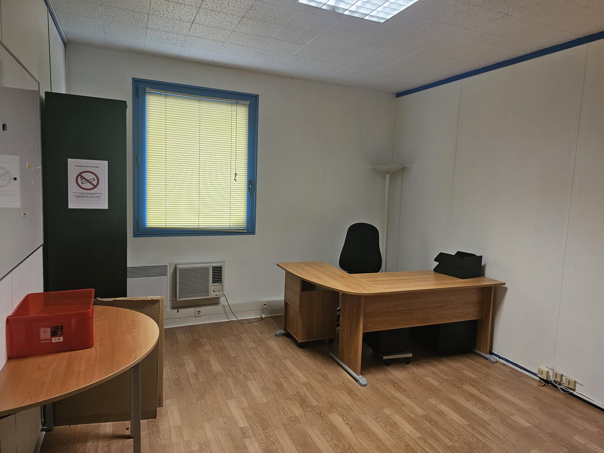 Local commercial 177 m² · à Louer · 177 m² · 3 000 €/mois