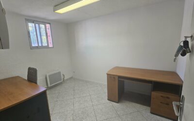 Bureau de 12 m² avec parking à louer – Toulouse, avenue des États-Unis